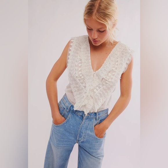 Free People Intimately Making Me Blush Bodysuit Sleeveless Lace Trim White NWOT - Picture 1 of 14